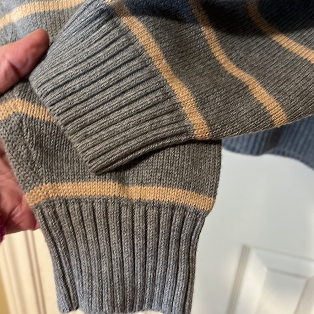Men’s Lands’ End Gray with Tan Stripe Sweater - Picture 6 of 9